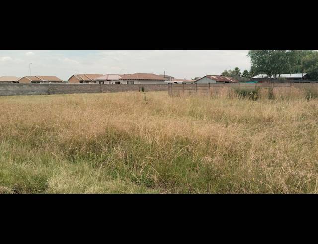 1,005M² VACANT LAND FOR SALE IN RIVERSDALE
